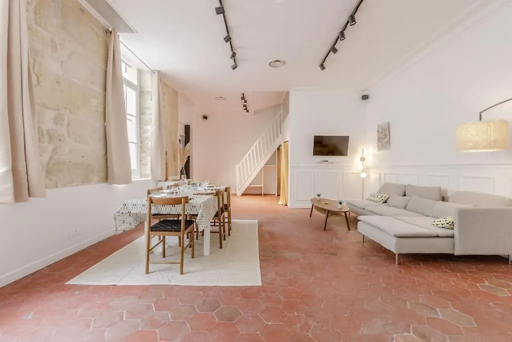 Loft Lumineux Authentique Apartment *