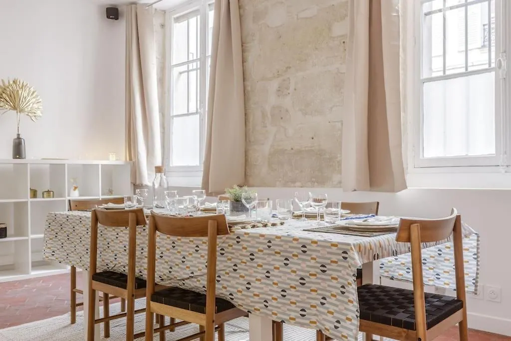 Loft Lumineux Authentique Apartment Paris